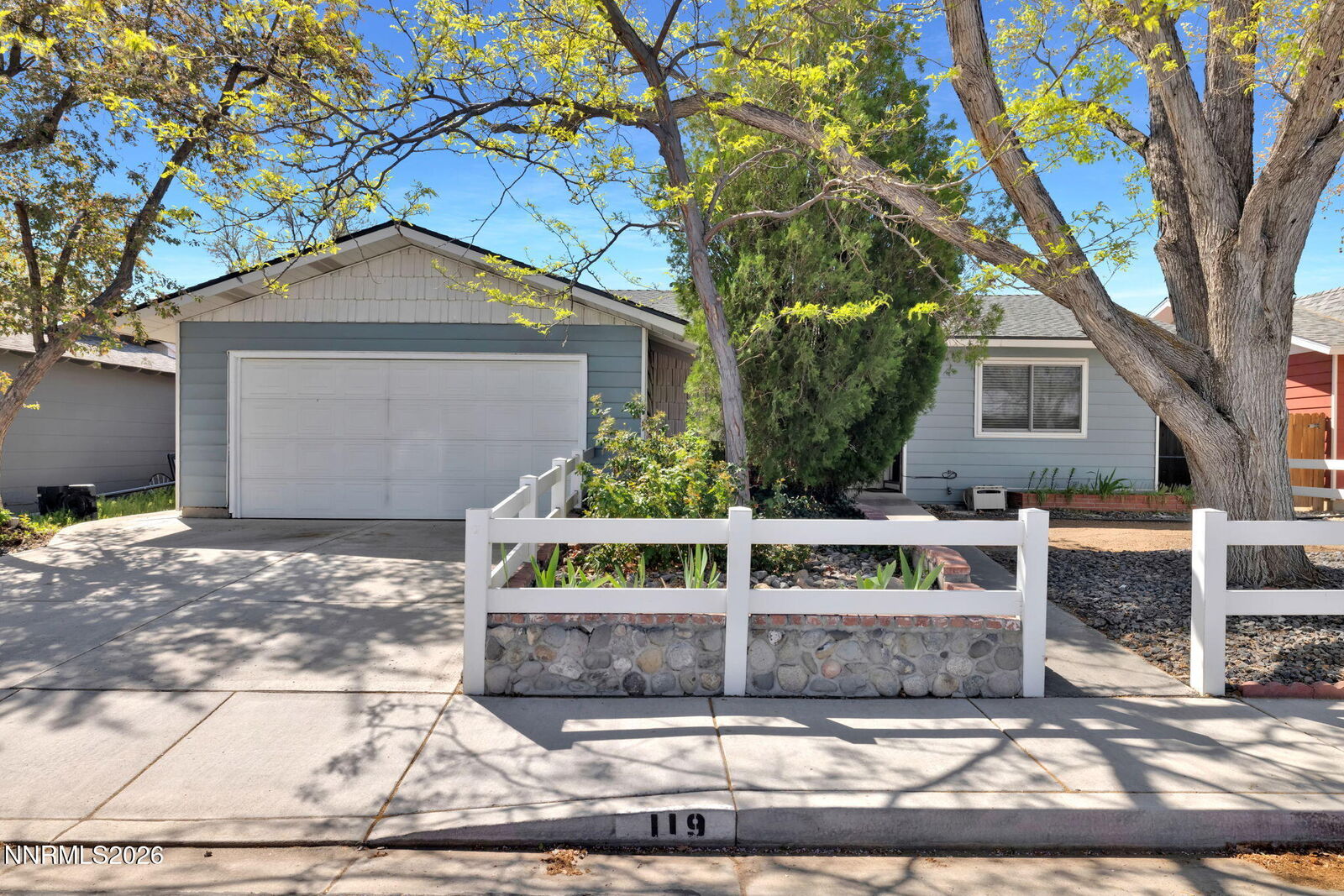 Property Photo: 119 Devere Way NV 89431