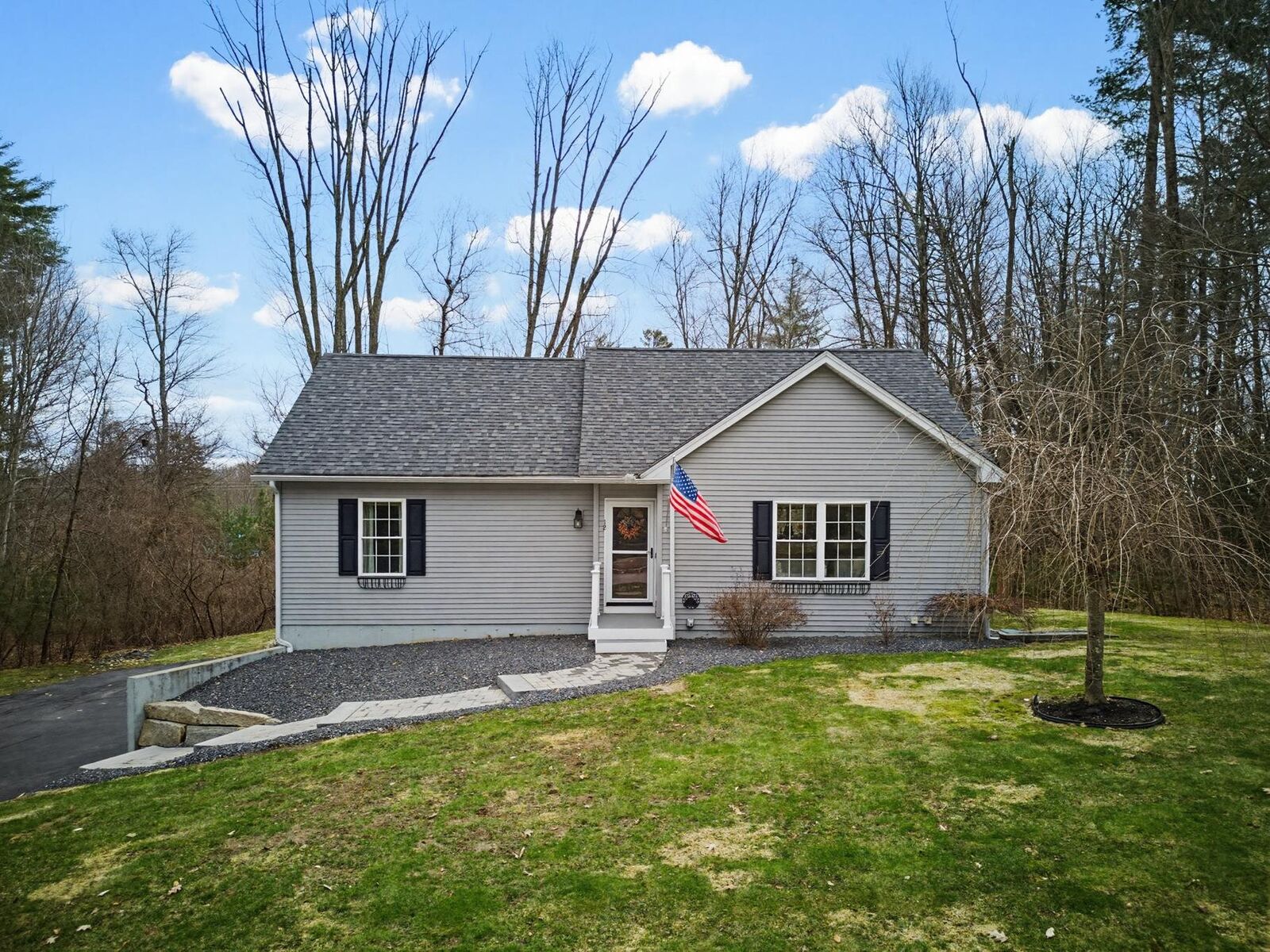 Property Photo:  12 Ebony Drive  NH 03867 
