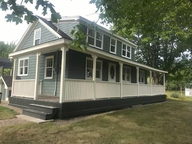 2041 Clarence Road — photo 1