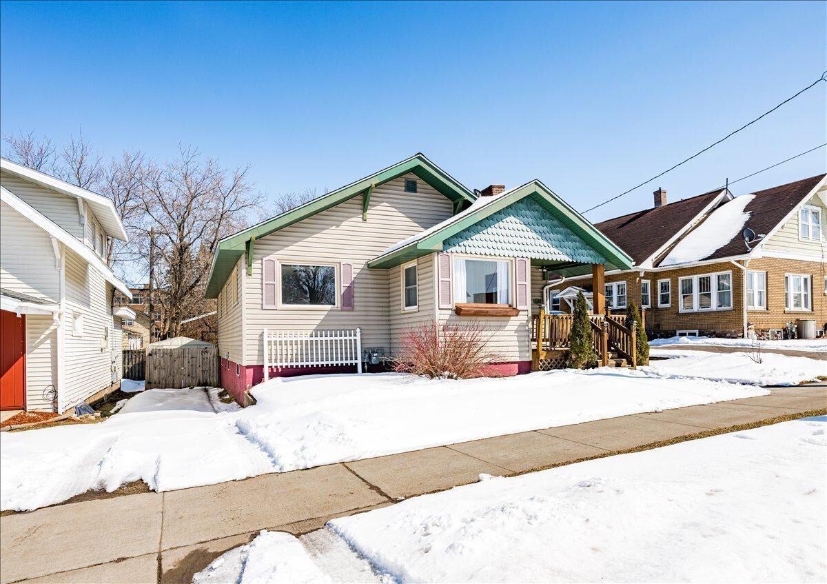 Property Photo:  216 3rd Street  MN 55720 