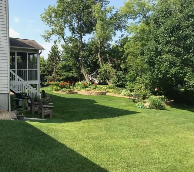 Property Photo:  2203 Leyland Bay  MN 55125 