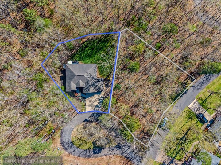 Property Photo:  4 Lynher Lane  AR 72714 