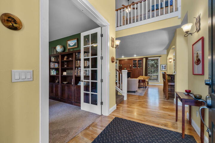 Property Photo:  927 SE Briarwood Court  OR 97702 