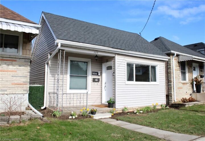 Property Photo:  157 Tragina Avenue N  ON L8H 5C7 