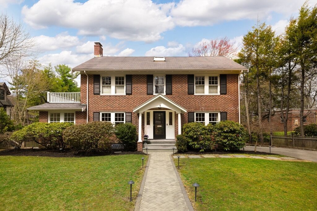 Property Photo:  98 Spooner Road  MA 02467 