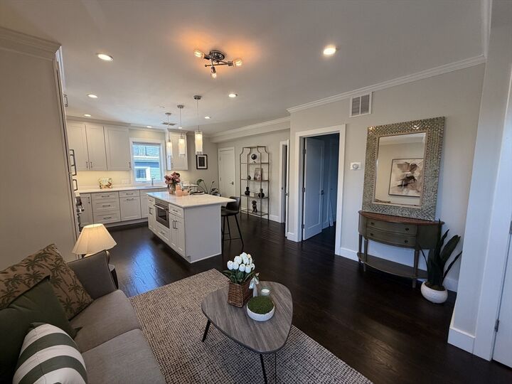 Property Photo:  57 Hurley St 3  MA 02141 