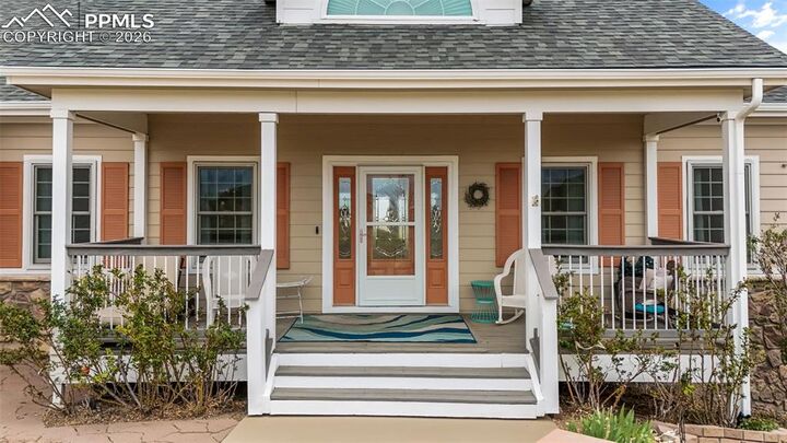 Property Photo:  979 Pinehurst Court  CO 80102 
