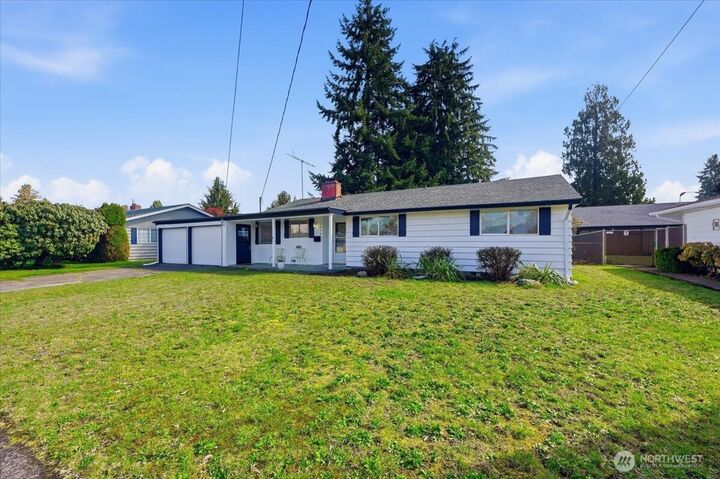 Property Photo: 1316 G Street SE WA 98002