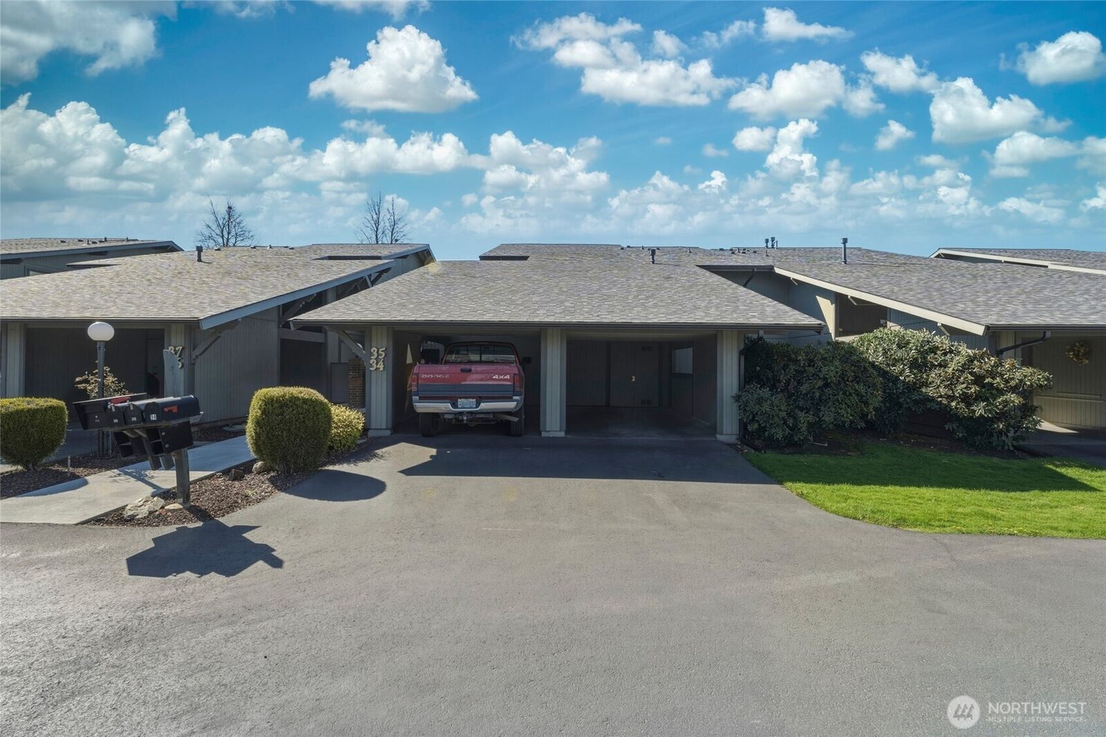 Property Photo:  601  Village Way 34  WA 99362 