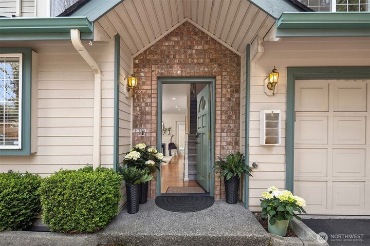 Property Photo: 7803 196th Street SW C WA 98026
