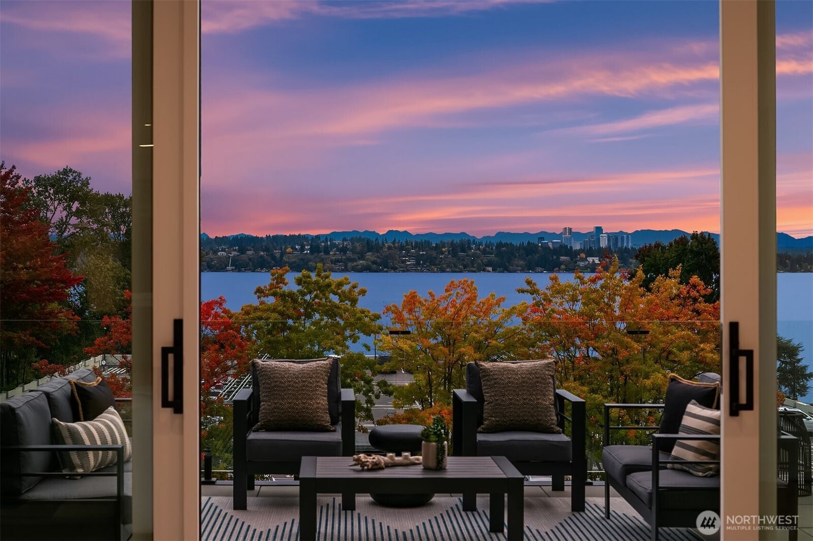 Property Photo: 1027 McGilvra Boulevard E WA 98112