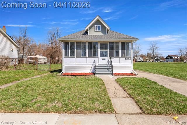 Property Photo: 12816 Conway Street MI 48217