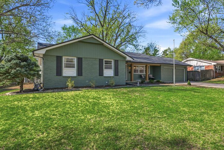 Property Photo:  7407 E Plaza Ln  KS 67206-2127 