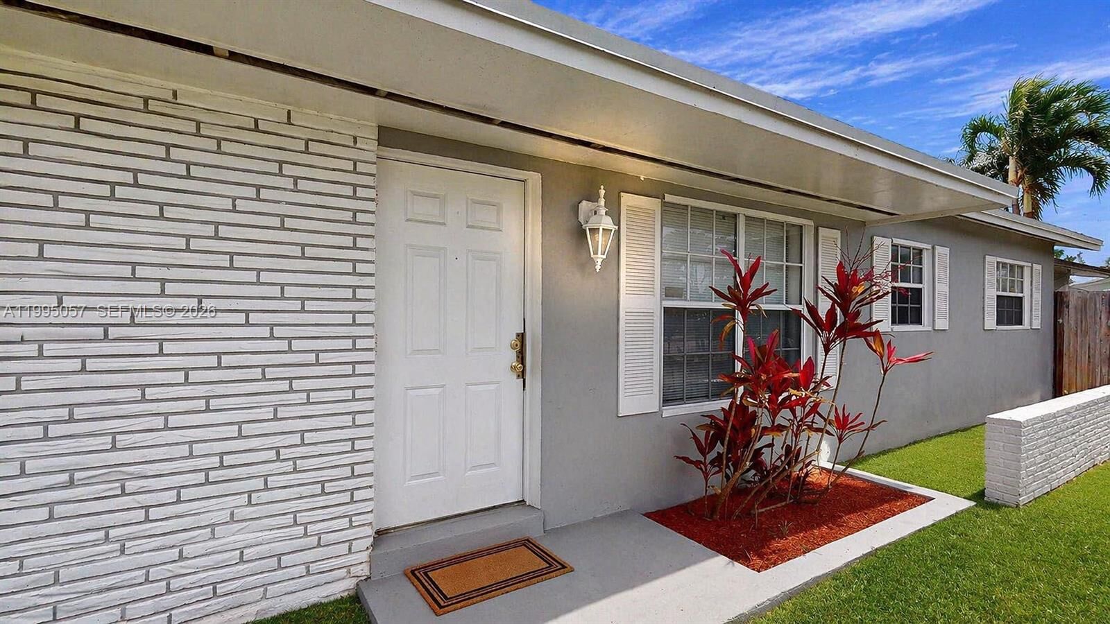 Property Photo:  15305 SW 104th Ave  FL 33157 
