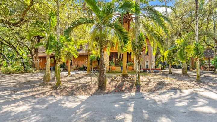 Property Photo:  15425 SW 268th St  FL 33032 