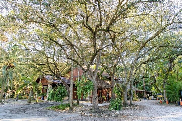 Property Photo: 15425 SW 268th St FL 33032