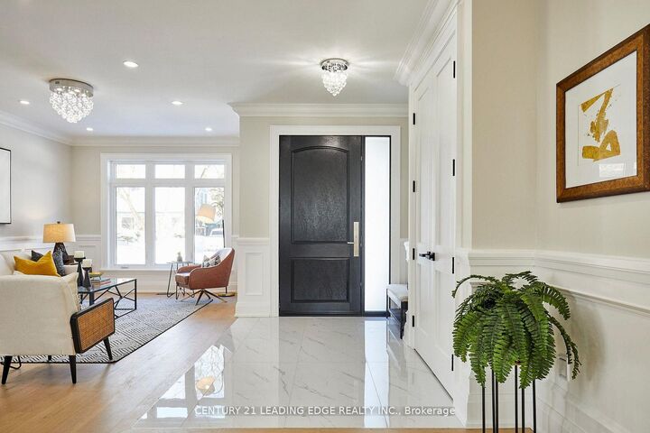 Property Photo:  162 Harewood Avenue  ON M1M 2R9 