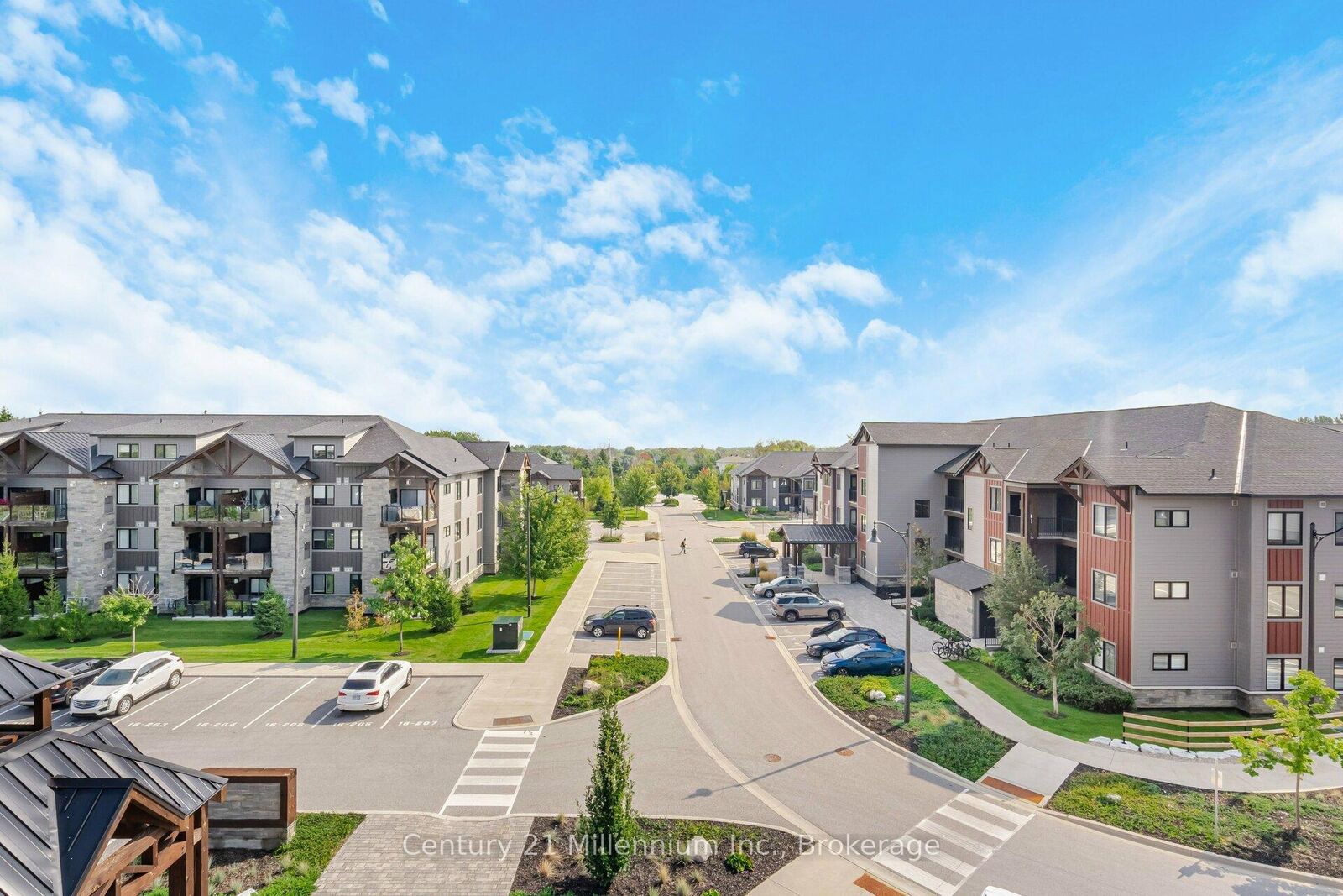 Property Photo:  16 Beckwith Lane 403  ON L9Y 3B6 