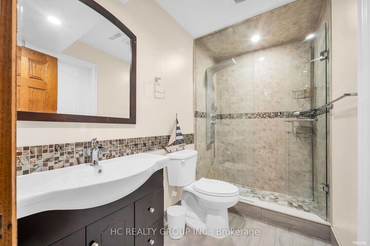 Property Photo: 9 Forson Court ON L6C 1A9