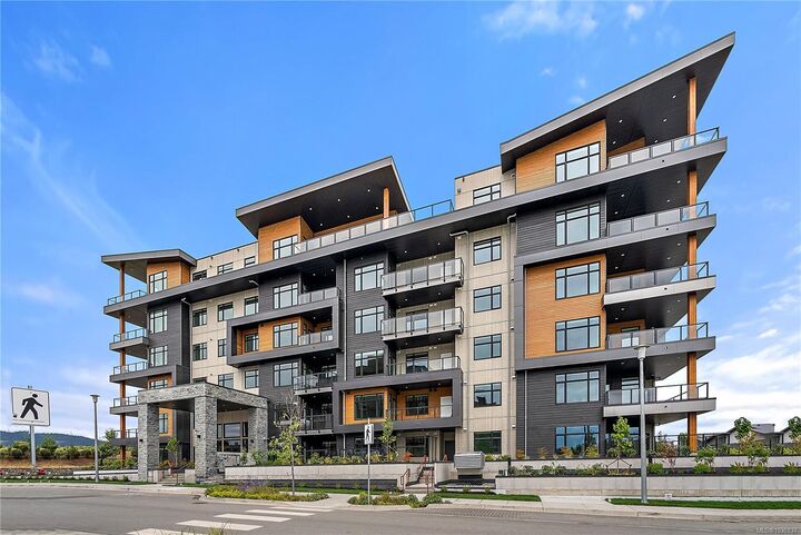 Property Photo:  2520 Hackett Cres #101  BC V8M 0C5 
