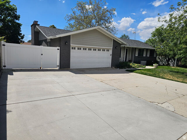 Property Photo: 7152 S 2740 E UT 84121