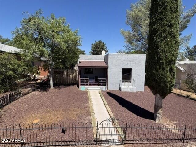 Property Photo: 1416 First South Street AZ 86324