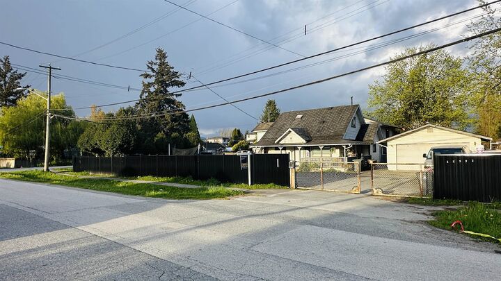 11332 124 Street — photo 1
