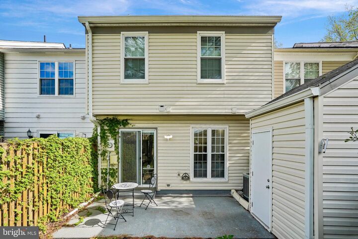 Property Photo:  14707 Southwarke Place  VA 20120 