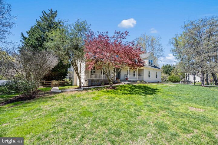 Property Photo: 20116 Sweet Meadow Lane MD 20882