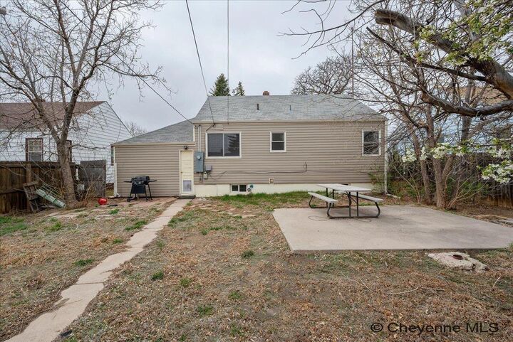 Property Photo:  1818 E 22nd St  WY 82001 