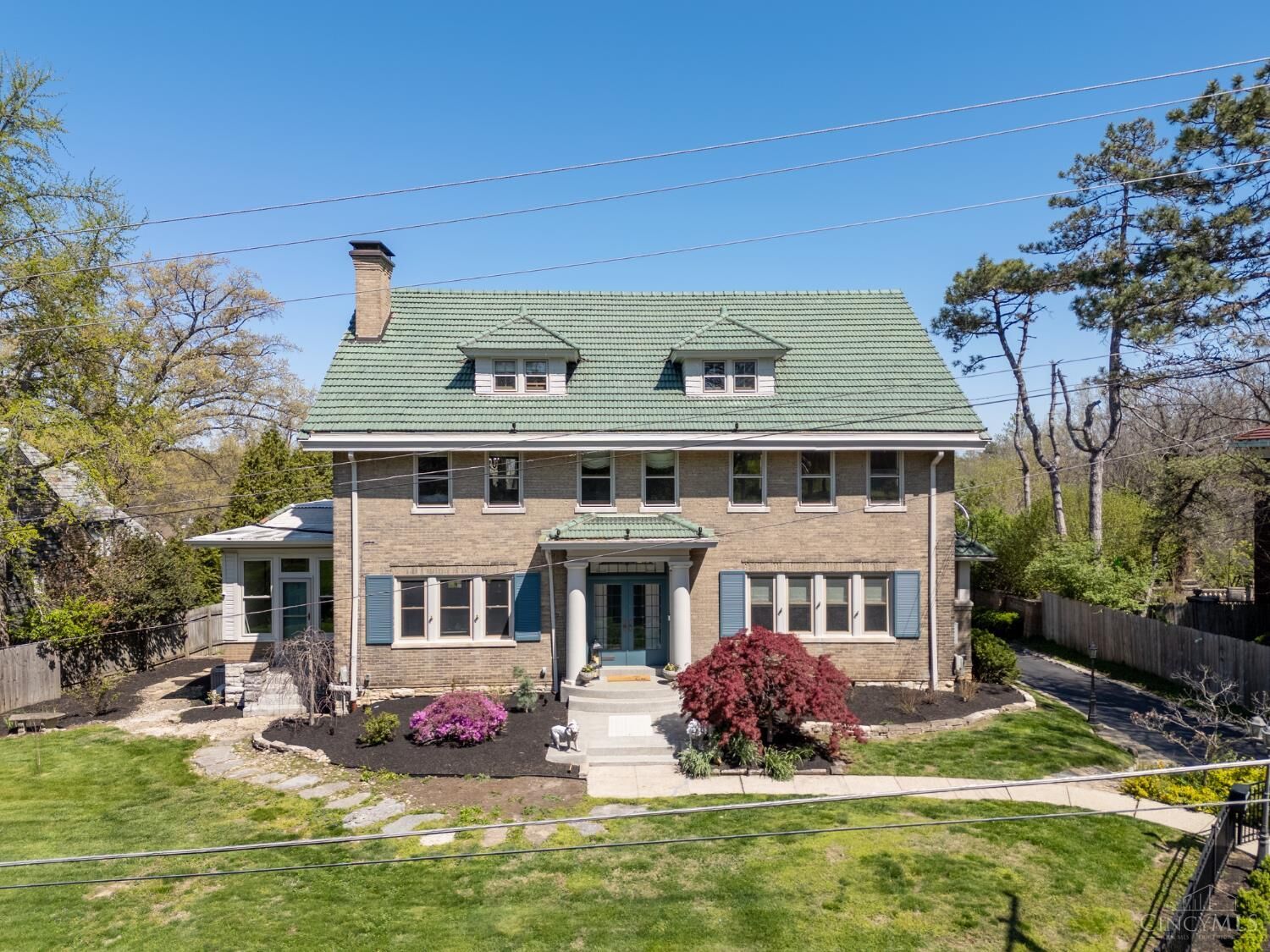 Property Photo:  718 Clinton Springs Avenue  OH 45229 