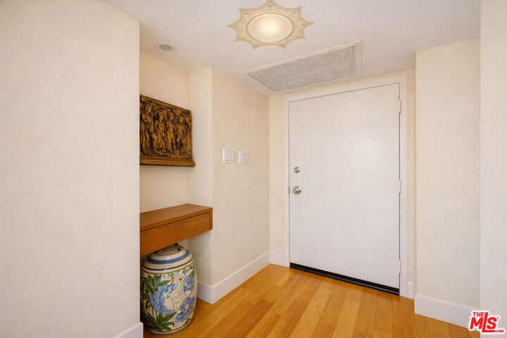 Property Photo:  4411 Los Feliz Blvd  CA 90027 