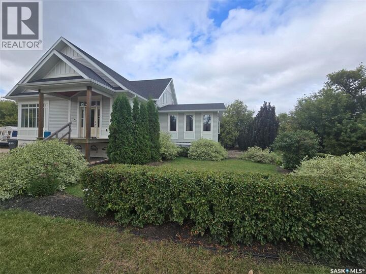 Property Photo:  1306 Assiniboia Avenue  SK S0G 2B0 