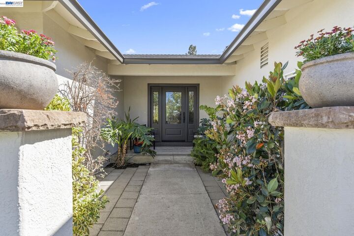 Property Photo:  4146 Moselle Ct  CA 94566 