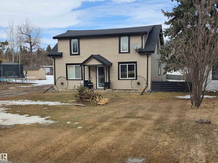 Property Photo:  56102 Rge Road 53 202  AB T0E 0J0 