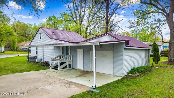 Property Photo:  4116 Lees Ln  KY 40216 