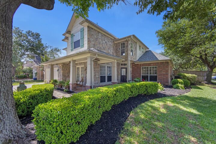 Property Photo: 10227 Crescent Bluff Lane TX 77070