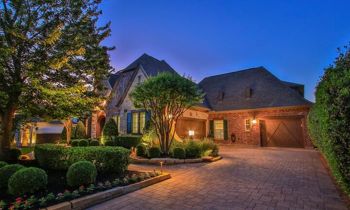 Property Photo:  134 S Curly Willow Circle  TX 77375 