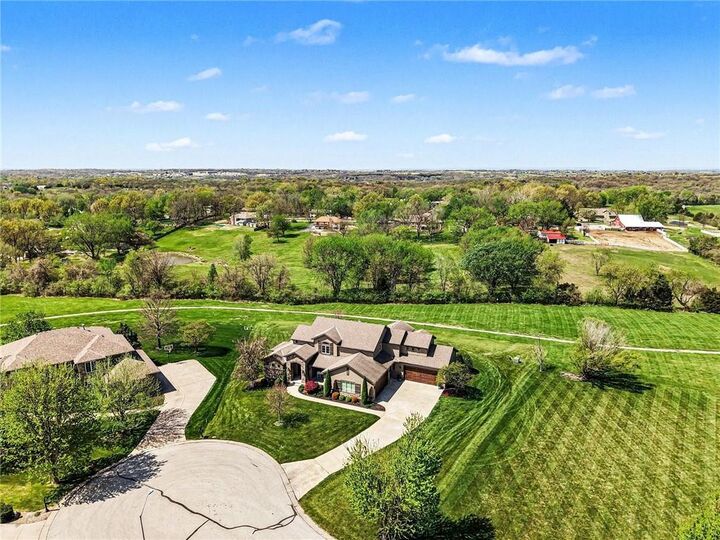 Property Photo: 8070 NW Masters Lane MO 64152