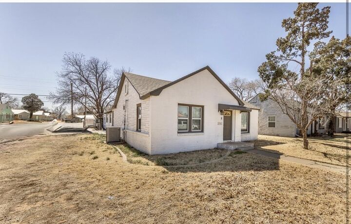 Property Photo:  2301 27th Street  TX 79411 