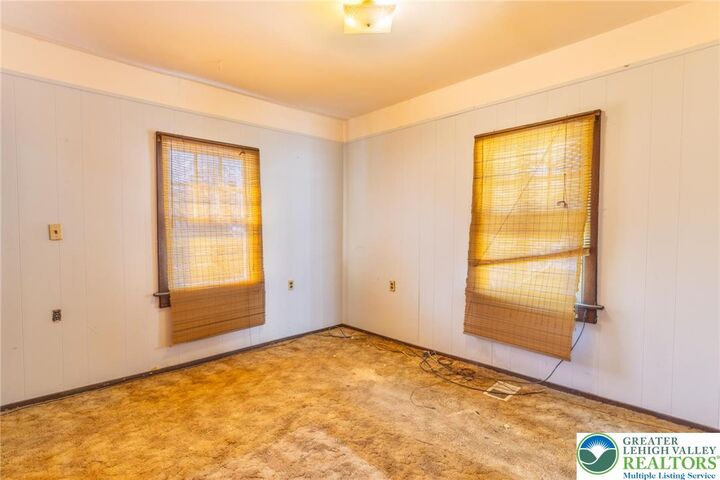 Property Photo:  928 W Berwick Street  PA 18042 