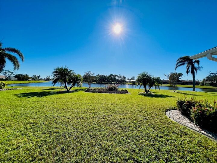 Property Photo:  2169 Onondaga Lane  FL 33983 
