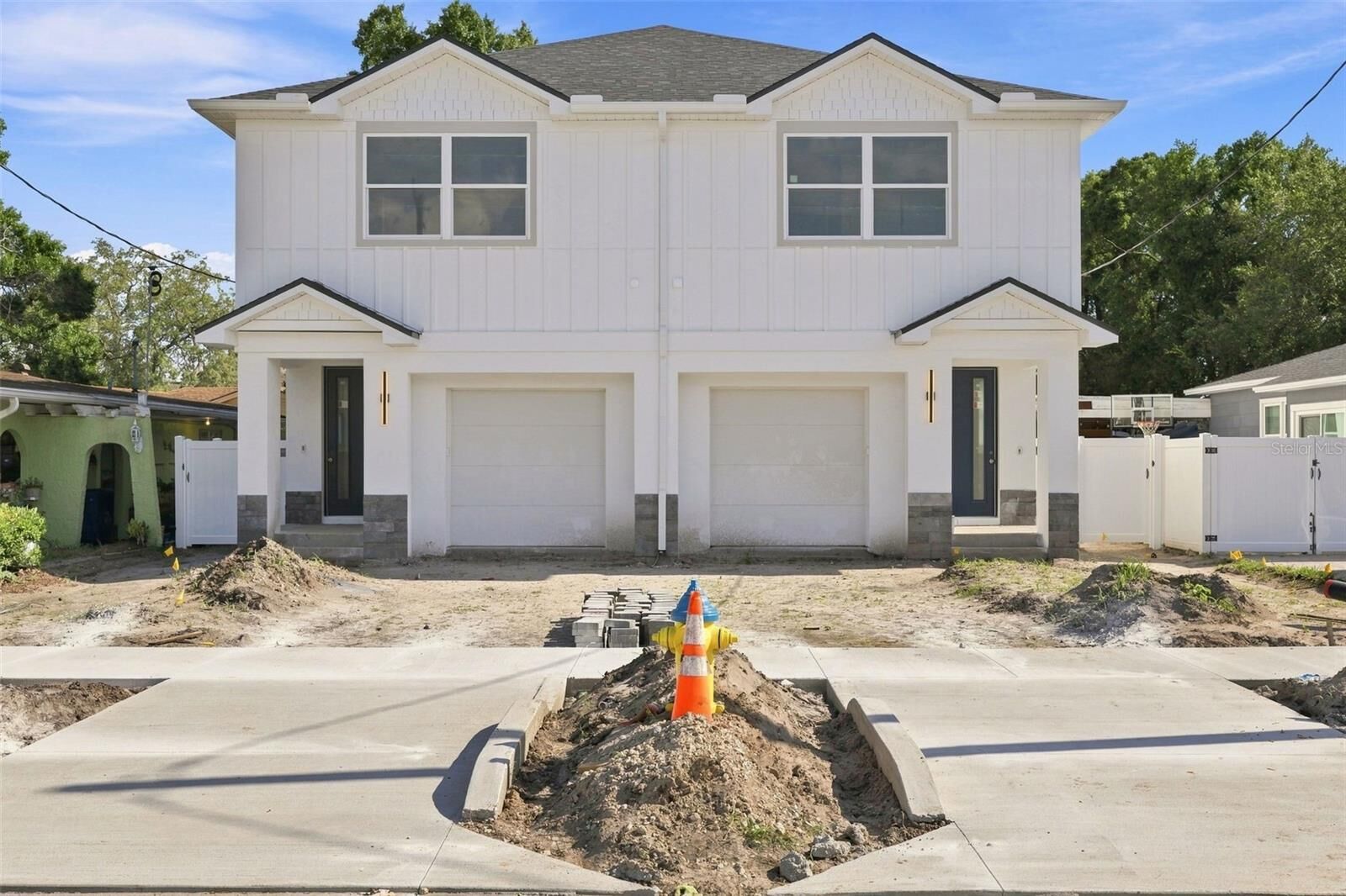 Property Photo:  2508 W Gray Street 2  FL 33609 