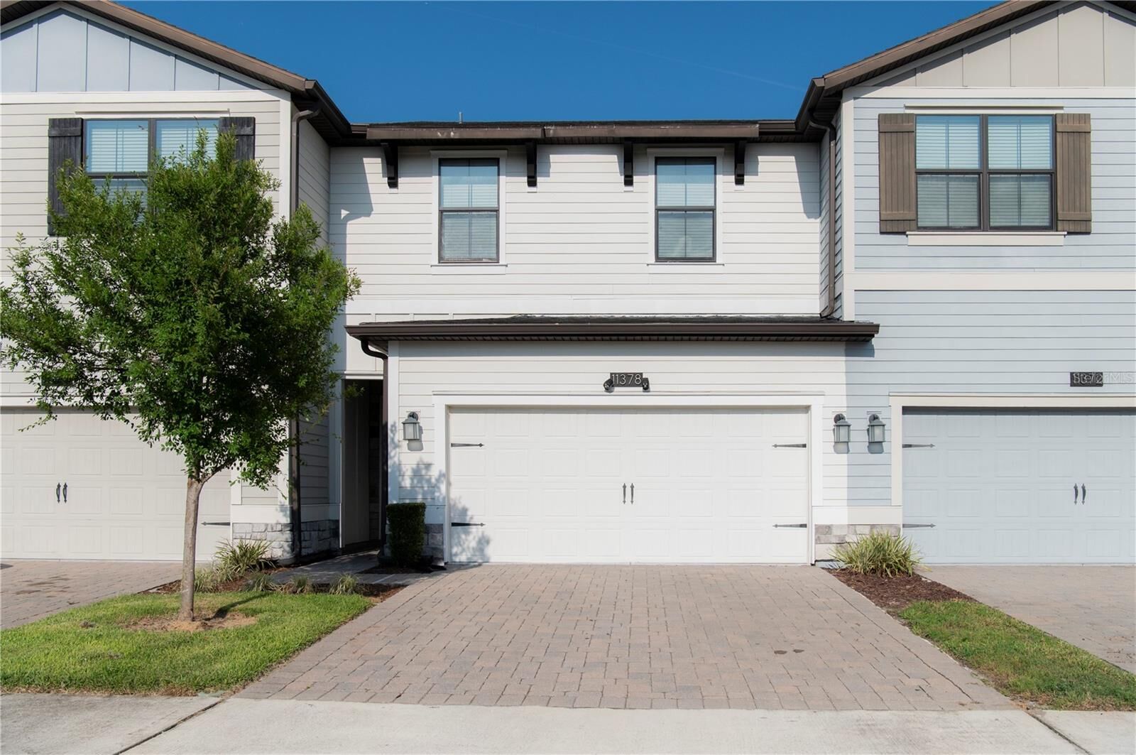Property Photo: 11378 Whistling Pine Way FL 32832