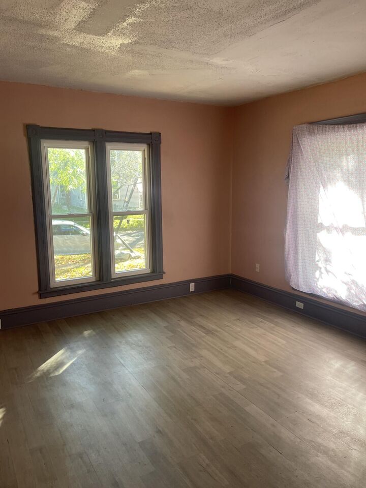 Property Photo:  1034 Williams Street  MI 49203 