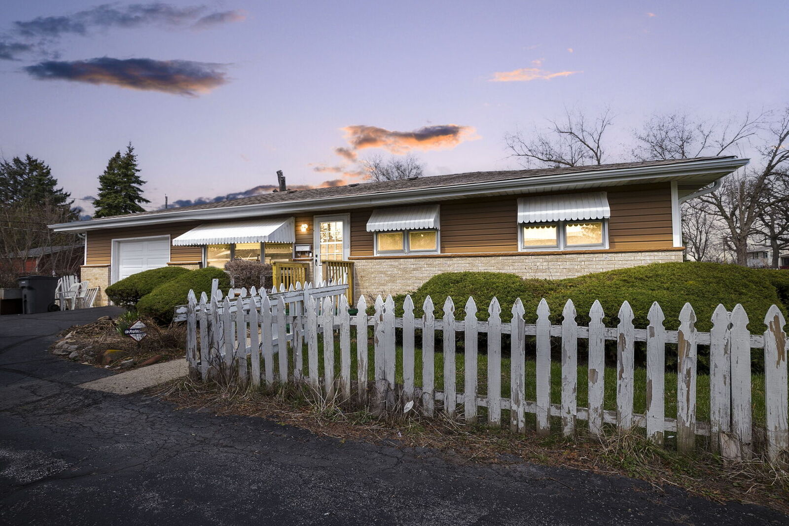 Property Photo:  1714 Hebron Avenue  IL 60099 