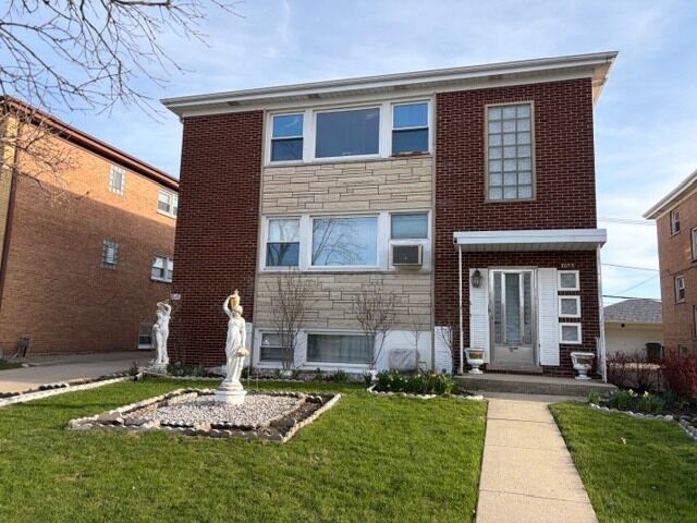 Property Photo: 8053 W Churchill Avenue IL 60714