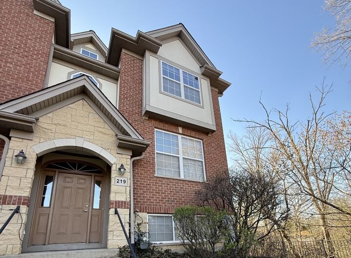 Property Photo: 219 Riverfront Drive IL 60056