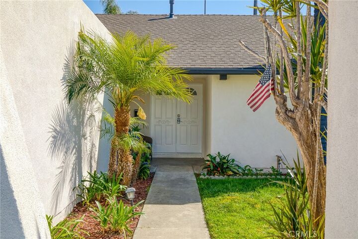 Property Photo:  10342 La Despensa Ave  CA 92708 