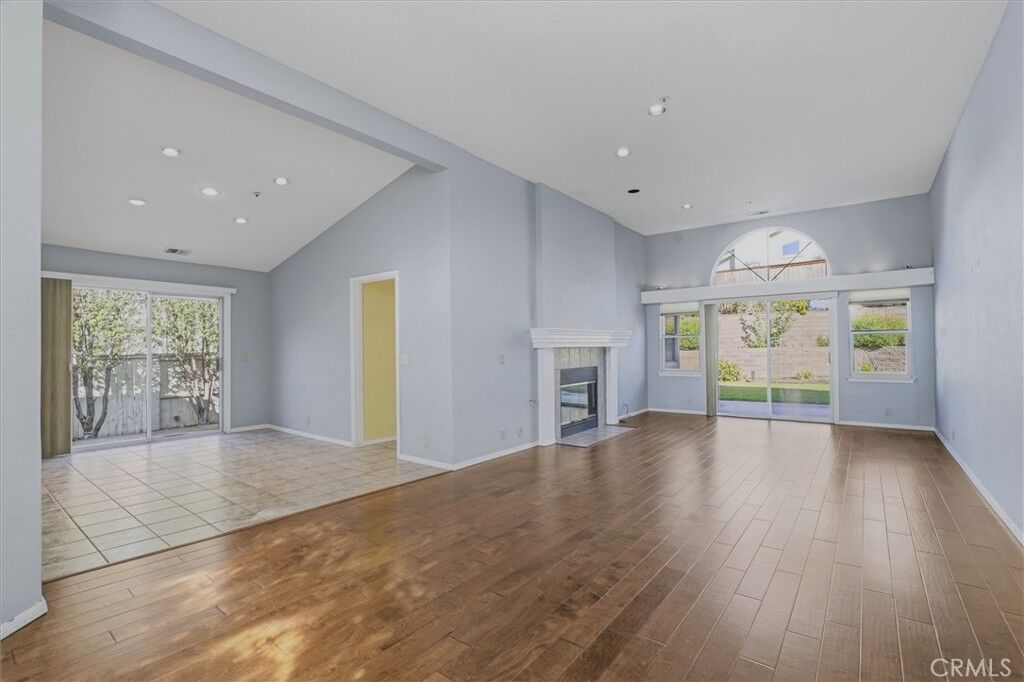 Property Photo:  1142 Tulip Court  CA 93401 